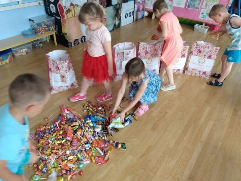 Wrzuć cukierka do pudełka