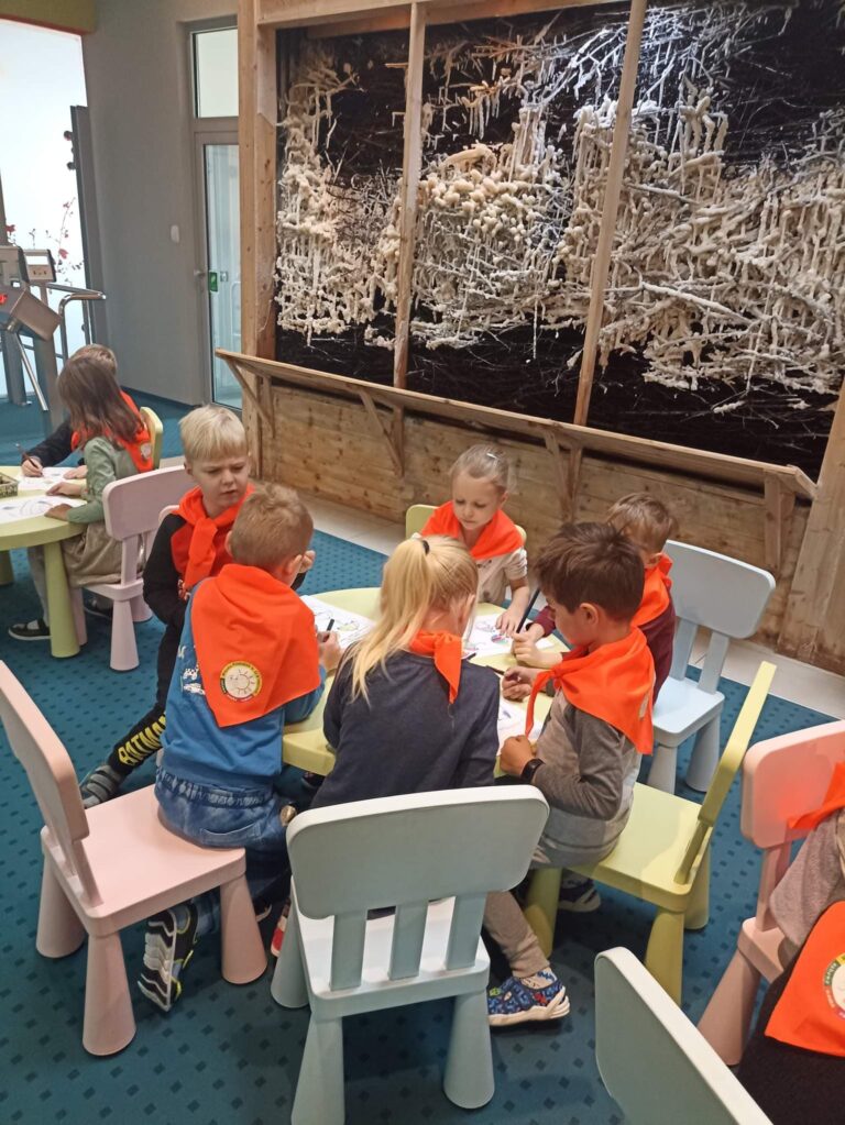 Wycieczka Misiów do Tężni solankowej w Parku Wodnym w Siedlcach