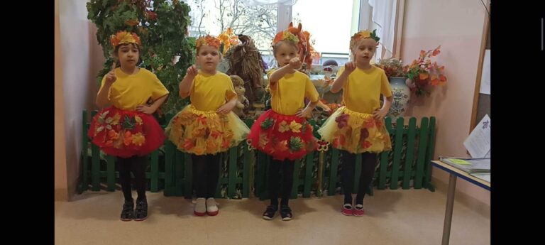 JESIEŃ W PIOSENCE UKRYTA