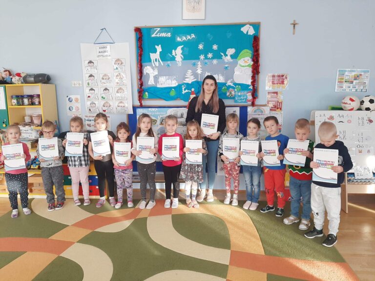 Udział dzieci z grupy Kotki w projekcie edukacyjnym ,,Dzieciaki Mleczaki”.