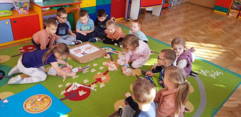 Dzień pizzy w gr. Smerfy