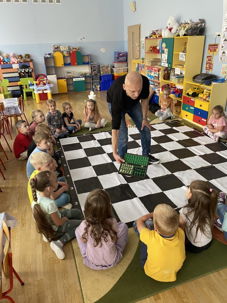 Spotkanie z członkiem klubu szachowego „SKOCZEK”