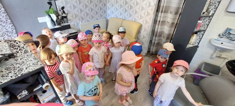 „Żabki” u FRYZJERA