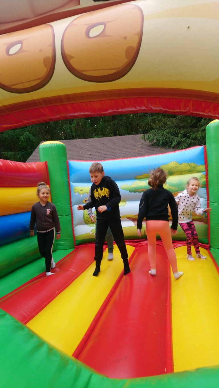 Wycieczka do stadniny koni ,,Zielony Raj” w Siedlcach z okazji Dnia Dziecka