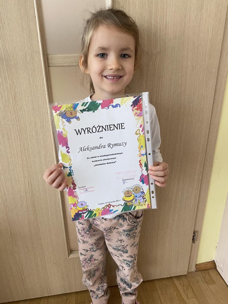 Wyróżnienie w Konkursie Plastycznym „Jesienne drzewo”