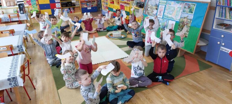 „Dzień kolorowej skarpetki nie do pary w gr.Żabki”.