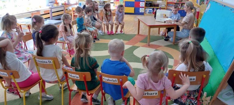 „Zajęcia pokazowe w gr.ŻABKI”