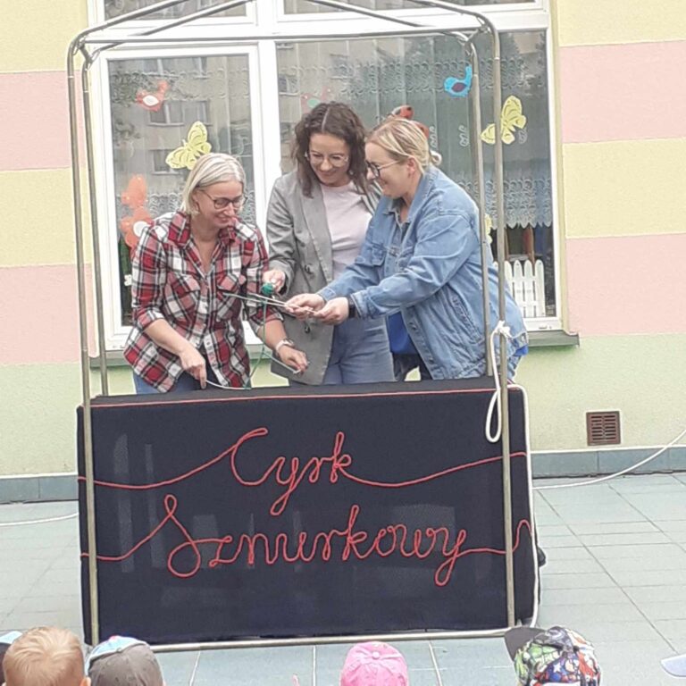 „Cyrk sznurkowy” 🤹‍♀️