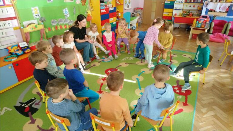 Rodzice czytają_„Biedronkom”.