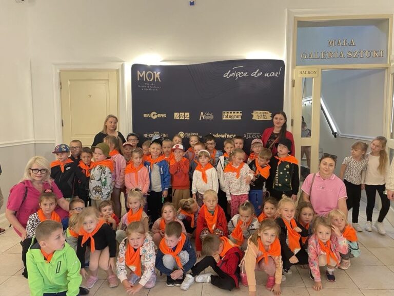 „Wyjście na spektakl teatralny pt.Kopciuszek”