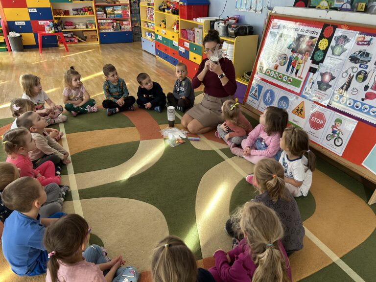 Alfabet logopedyczny w grupie Pszczółek_😮‍💨