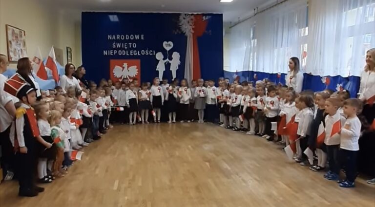 #SzkołaDoHymnu__Udział w akcji Ministerstwa Edukacji Narodowej „Szkoła do hymnu”. O symbolicznej 11.11 w naszym Przedszkolu zabrzmiał „Mazurek Dąbrowskiego”!
