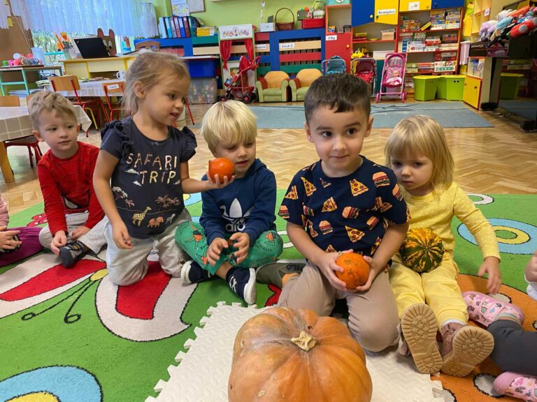 Projekt edukacyjny „Sensoryczna_tęcza”🌈