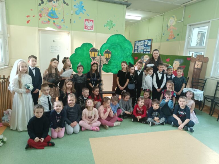 Wyjście gr. IV Żabki do SP nr 10 w Siedlcach