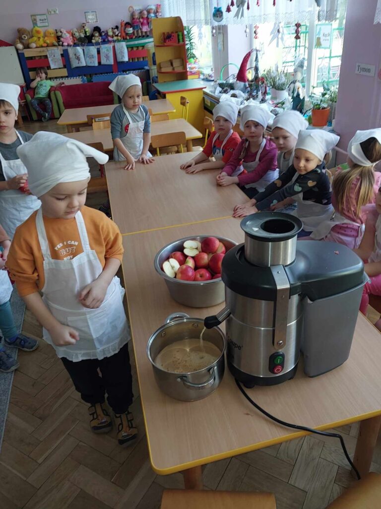 „Robimy sok jabłkowy”