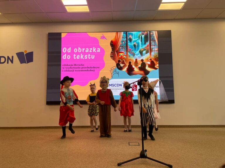 Udział Grupy Smerfów w konferencji „Od obrazka do tekstu”