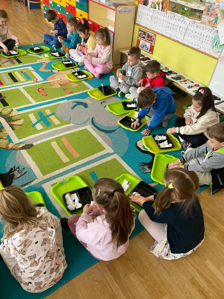 Zajęcia gospodarcze nt. „Zakładamy_ogródki” w gr. Żabki_🐸_ 31.03.25 r.