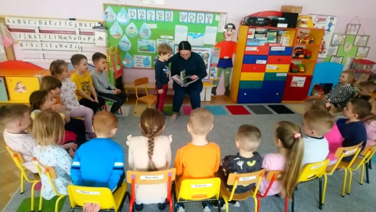 Rodzice czytają – Dzieci słuchają.