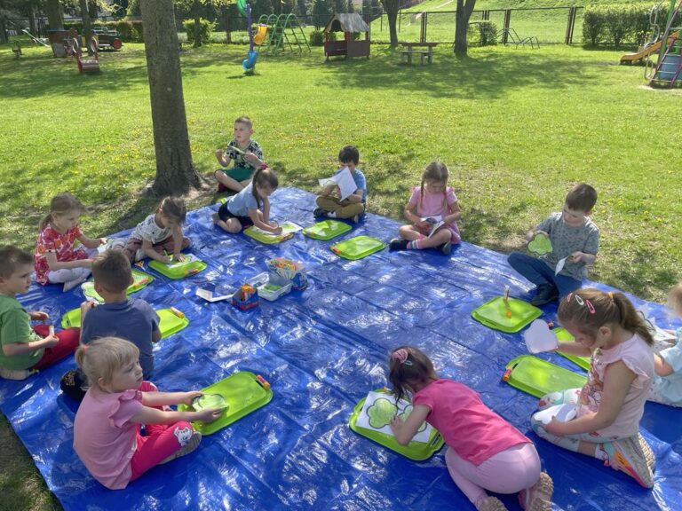 Projekt edukacyjny pt. „Przedszkolak blisko natury” z elementami edukacji outdoorowej w gr. IV
