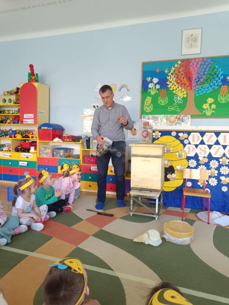 Wizyta pszczelarza w grupie „Pszczółki”🐝🍯