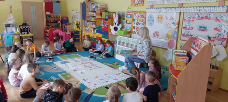 „Dzień_książki w „Żabkach”.