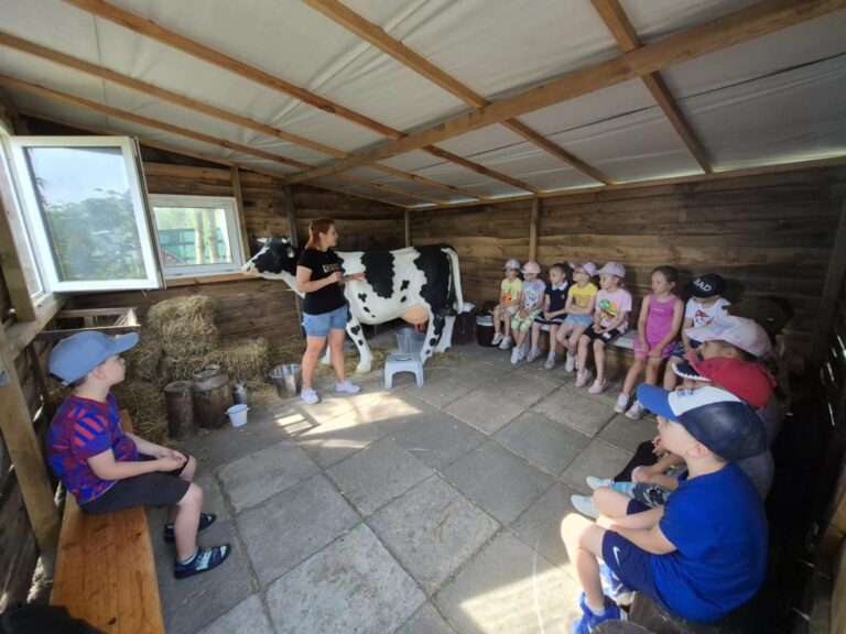 Wycieczka do „Krainy_Przygód”🚌