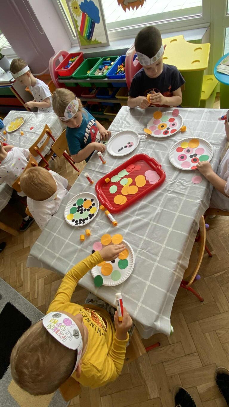 „Dzień Kropki” w grupie „Kotków”