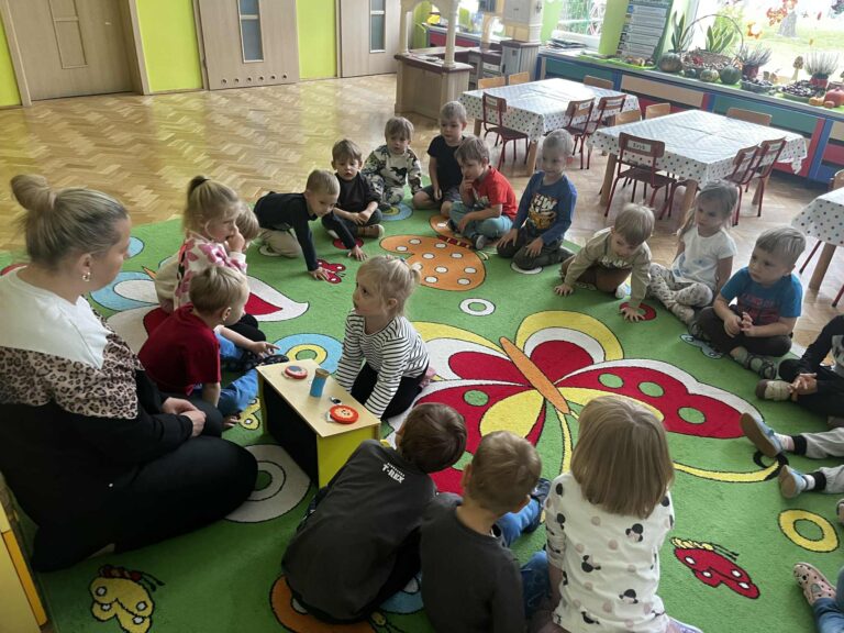 Dzień_Jabłka w grupie ,,Smerfy”_🍎🍏