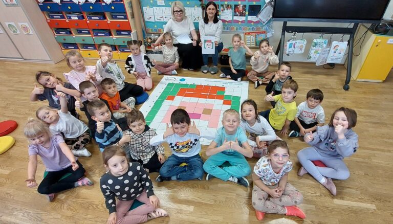 ” Świąteczne kodowanie w gr. ŻABKI „