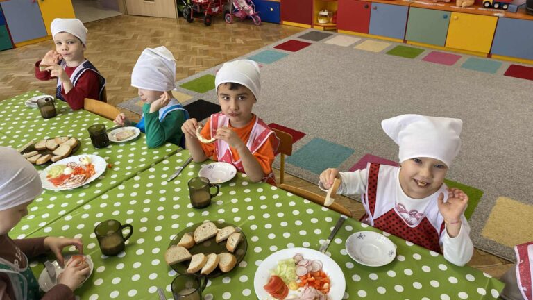 Dzień Zdrowego Śniadania w grupie „Kotki”