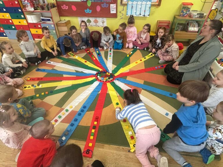 Dzień Lego w grupie IV „Pszczółki”