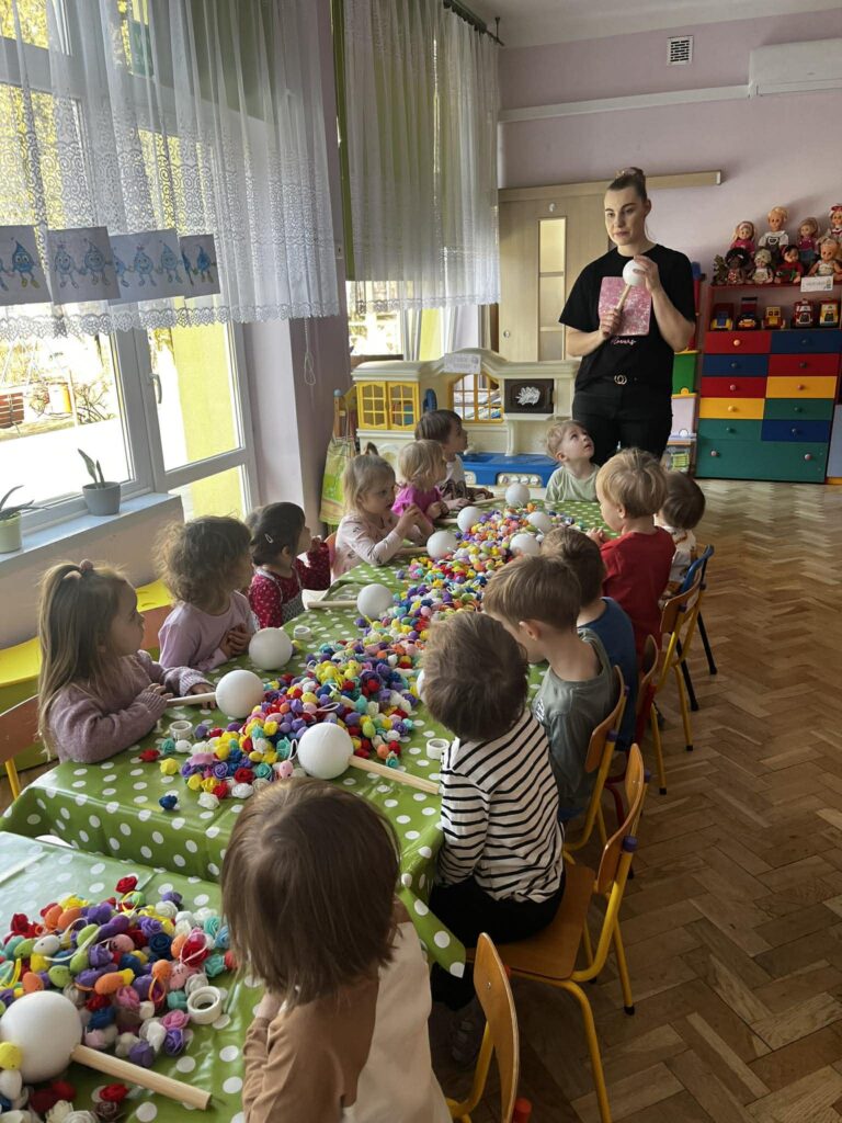 Warsztaty wielkanocne w gr. ,,Smerfy” i ,,Kotki”