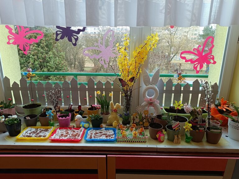 Pszczółki zakładają wiosenny ogródek